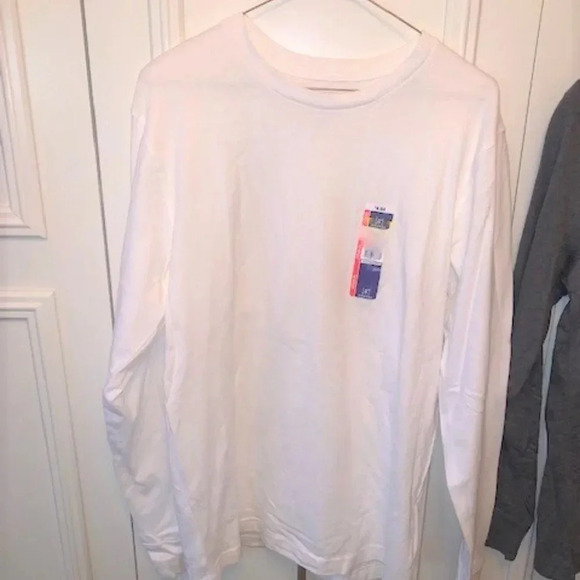 set 2 white/grey long sleeved  T-shirts S NWT - Picture 2 of 7